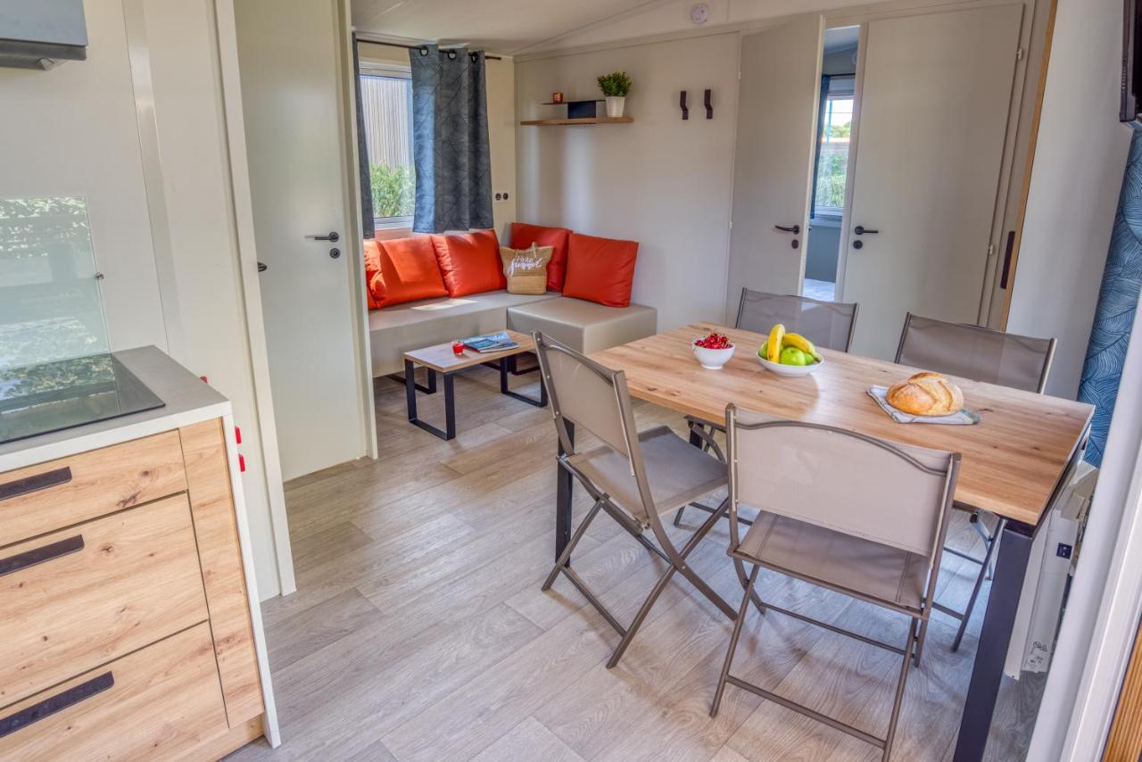 Camping Les Peupliers La Flotte Exterior foto